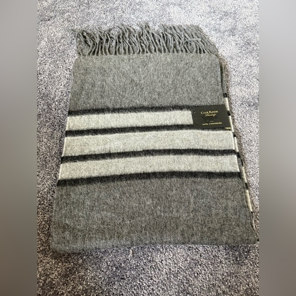 NWT Club Room Mens Charcoal & Light Gray Fringe Luxury Cashmere Scarf 12.5 X 64